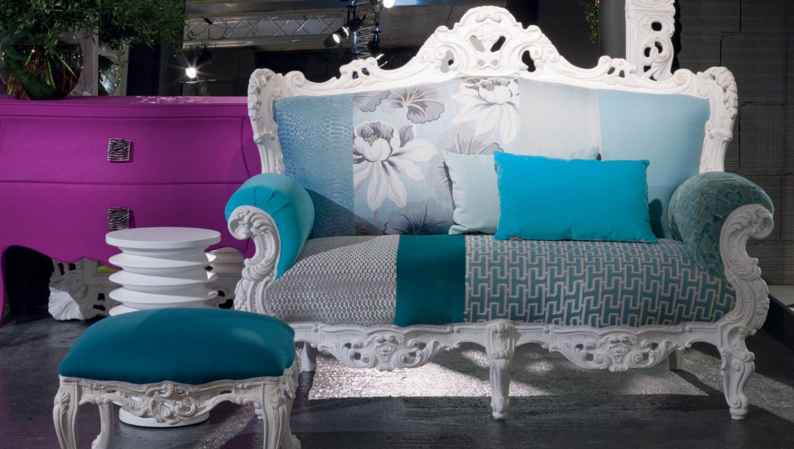 Divano luxury modello "prince relax" by Modà con pouf modello "riff" - immagine 5
